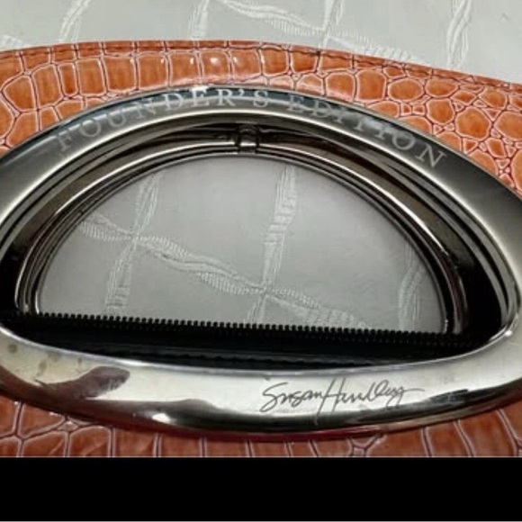 Beijo Crocodile Pattern Leather Handbag - Orange - Picture 4 of 7